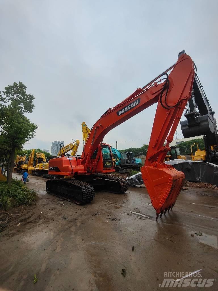 Doosan 220 LC-7 Gravemaskiner på larvebånd