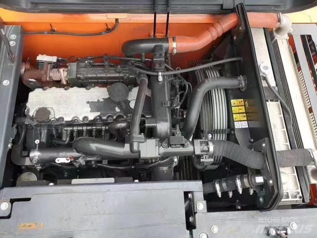 Doosan DX 225 LC Gravemaskiner på larvebånd