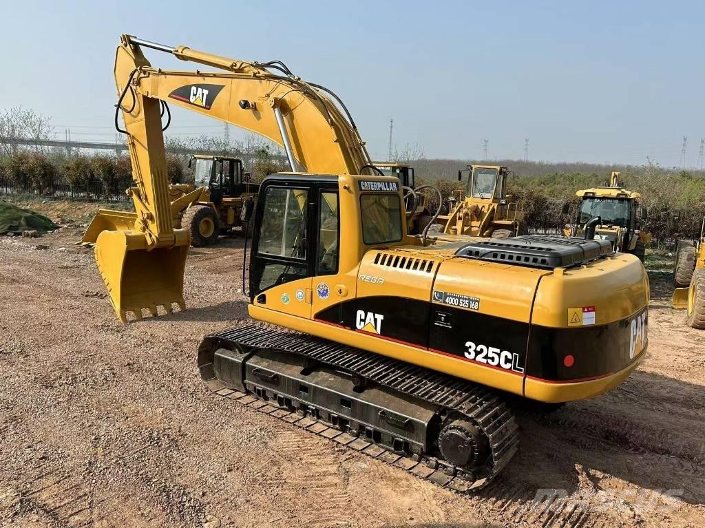 CAT 325 CL Gravemaskiner på larvebånd
