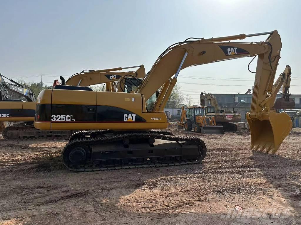 CAT 325 CL Gravemaskiner på larvebånd