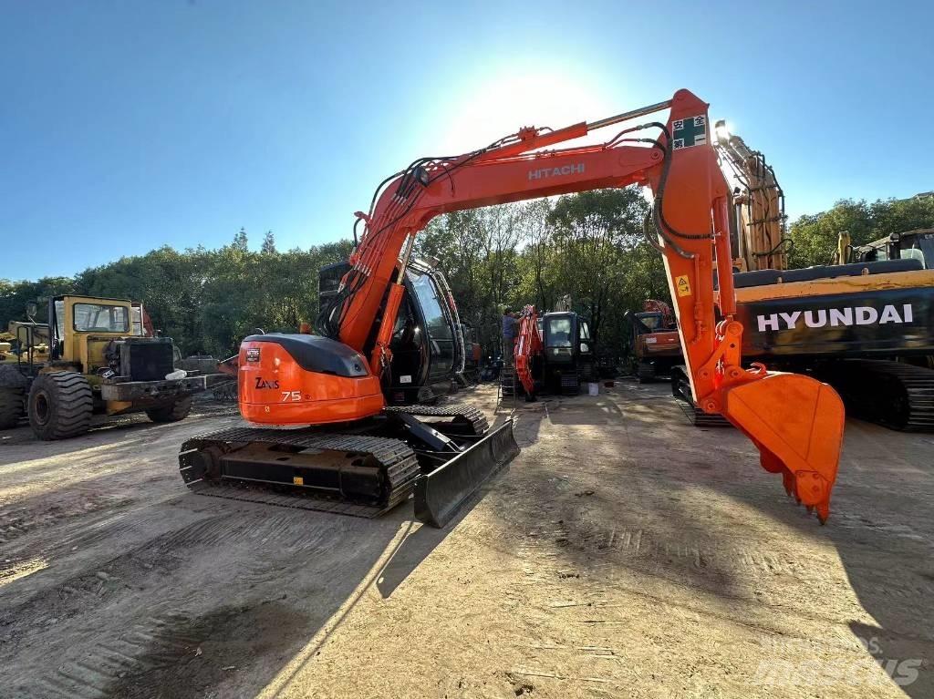 Hitachi ZX 75 Gravemaskiner på larvebånd