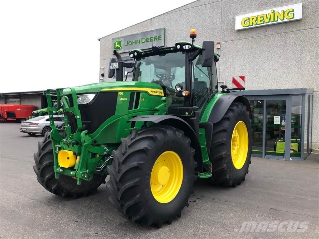 John Deere 6R215 Traktorer