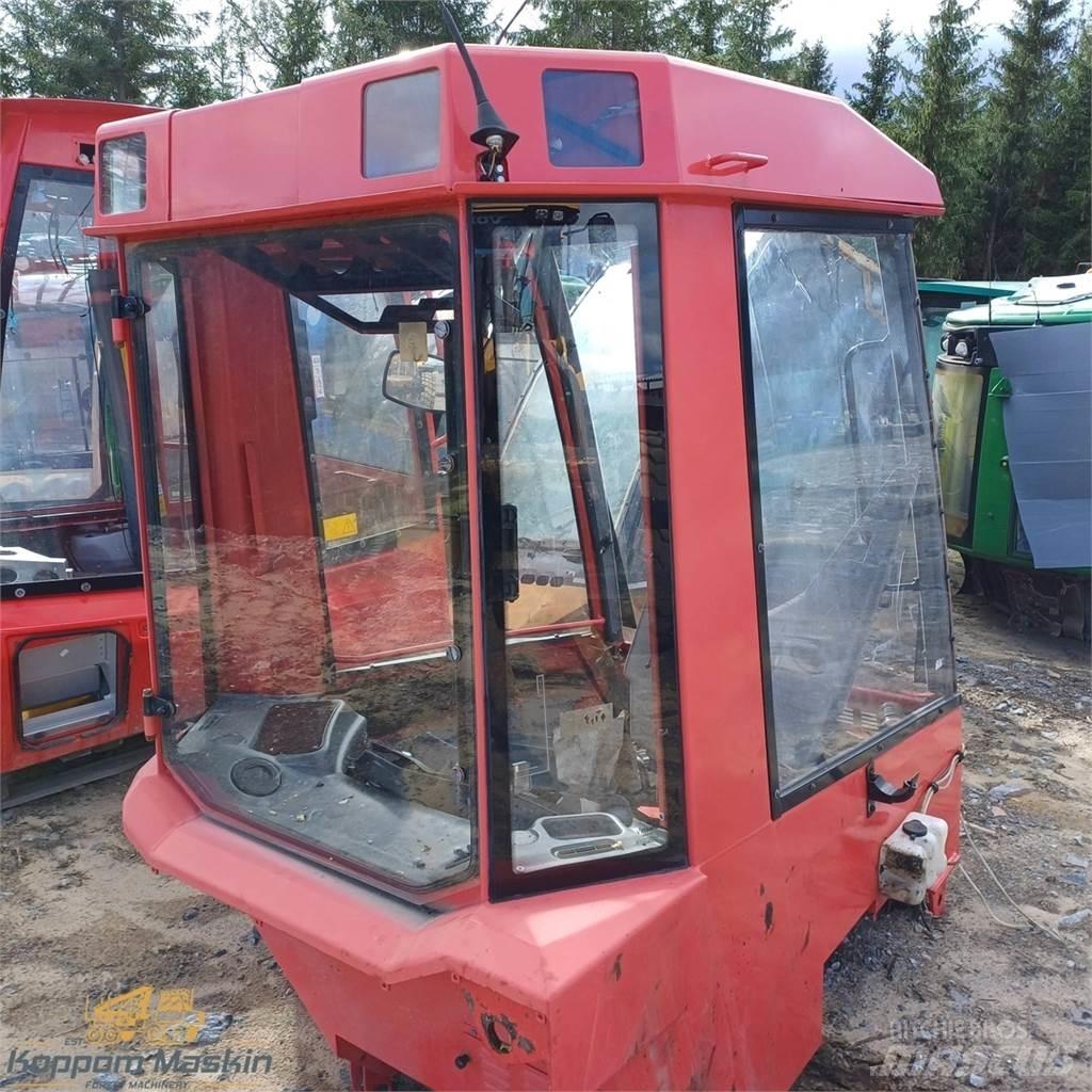 Valmet 941 Kabiner og interiør