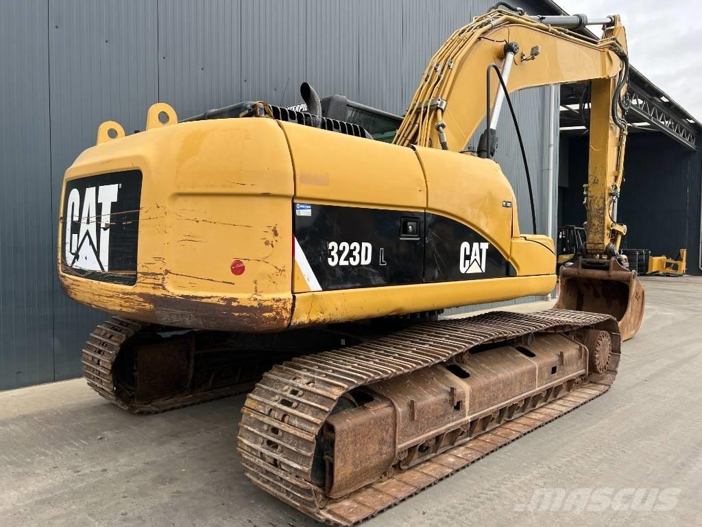 CAT 323D L Gravemaskiner på larvebånd