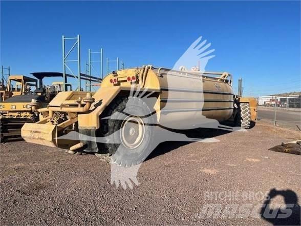 CAT 613C Tankvogne - vand