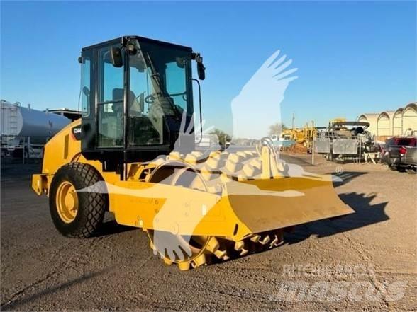 CAT CS44 Enkelt tromle