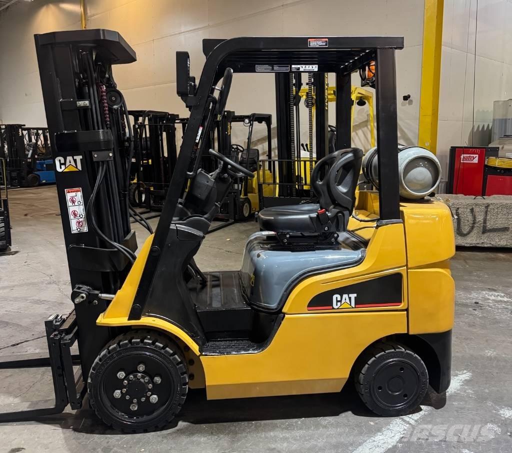 CAT FGC25N Gaffeltrucks - andre