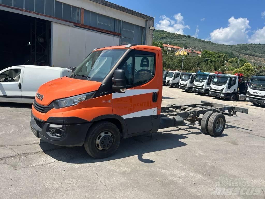 Iveco Daily 35-140 Autotransportere / Knæklad