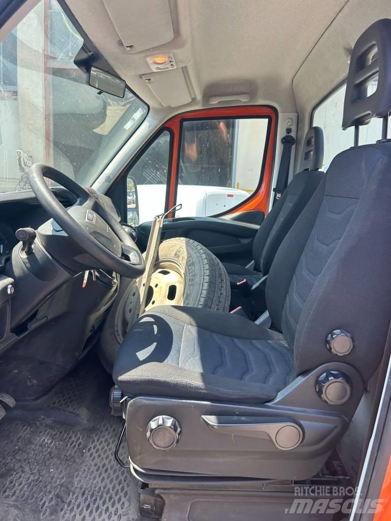 Iveco Daily 35-140 Lastbil med kran
