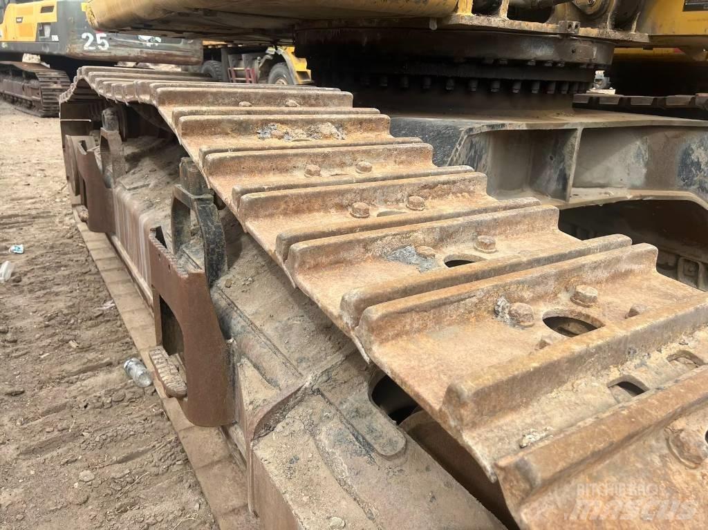 CAT 340 Gravemaskiner på larvebånd