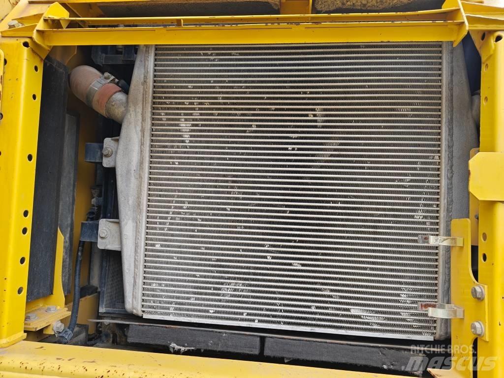 Komatsu PC 450-8 Gravemaskiner på larvebånd