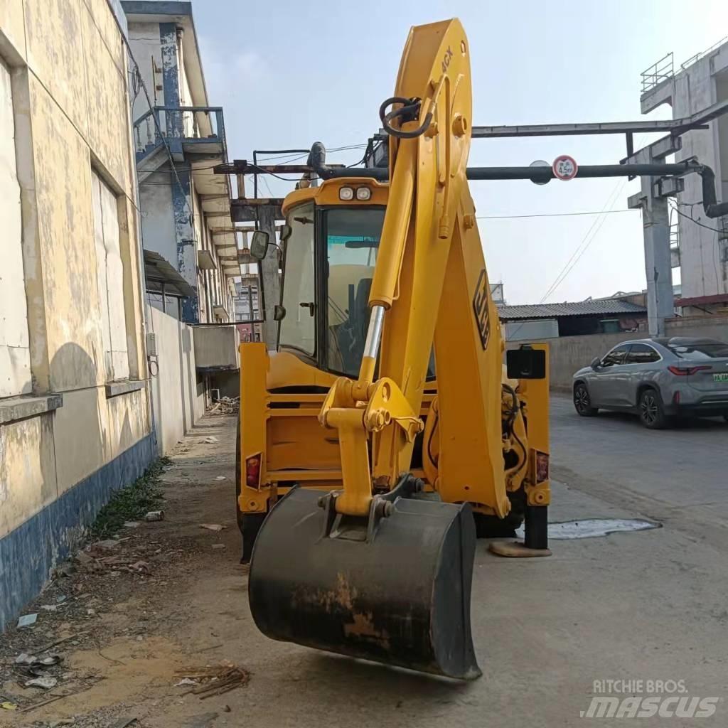 JCB 4CX Rendegravere