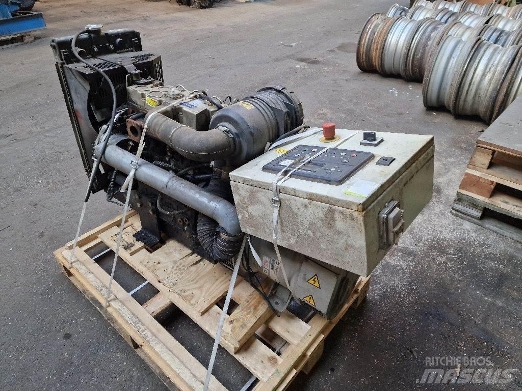 Perkins 404D-22 Transport – Andet