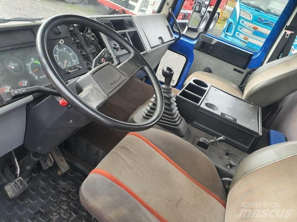 Volvo FL 612 Lastbil med kran
