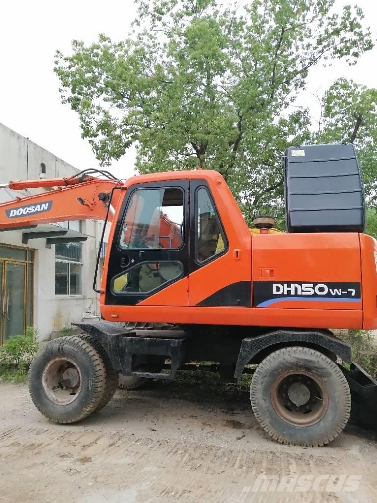 Doosan DH 150 W-7 Gravemaskiner på larvebånd