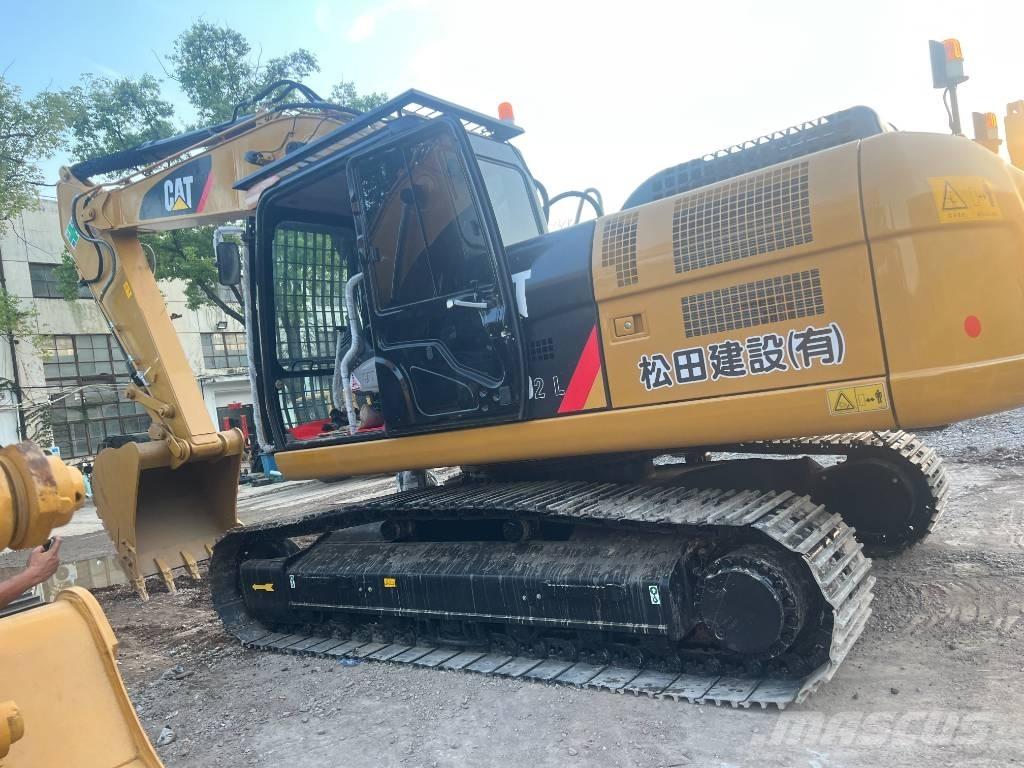 CAT 324 D L Gravemaskiner på larvebånd