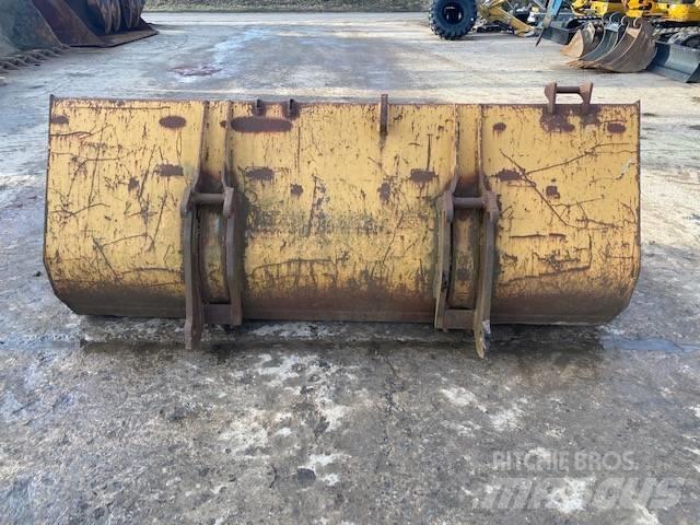 CASE 580 Skovle