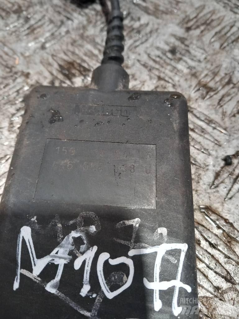 MAN TGA  4460561380 Kabiner og interiør