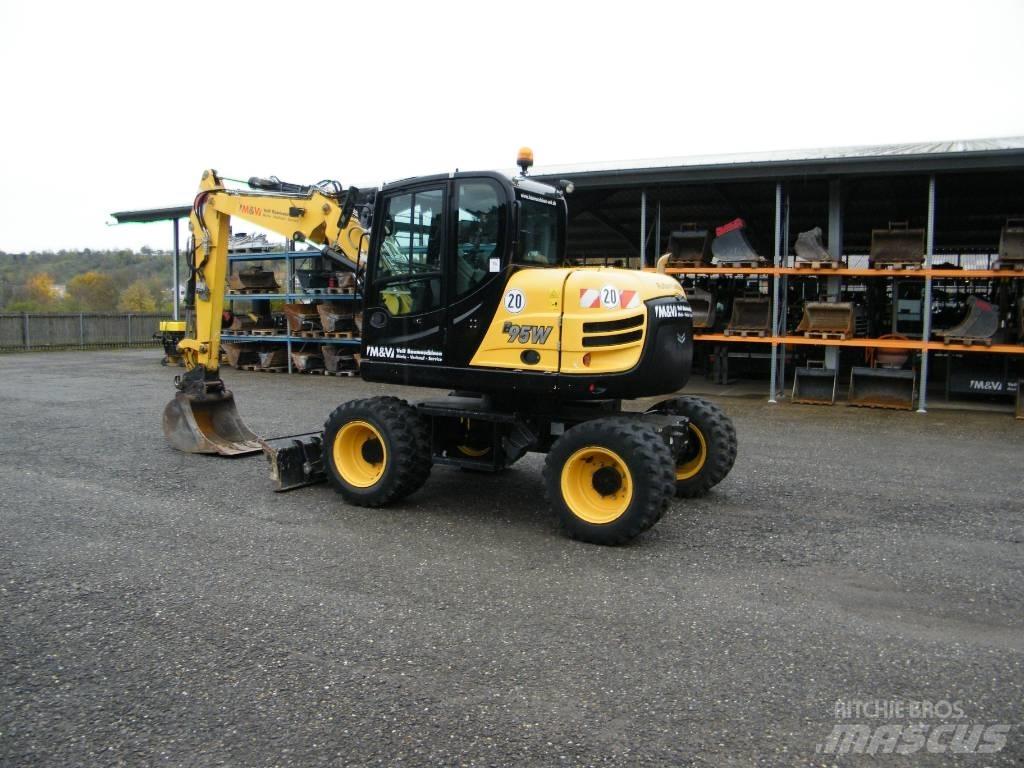 Yanmar B95W Gravemaskiner på hjul