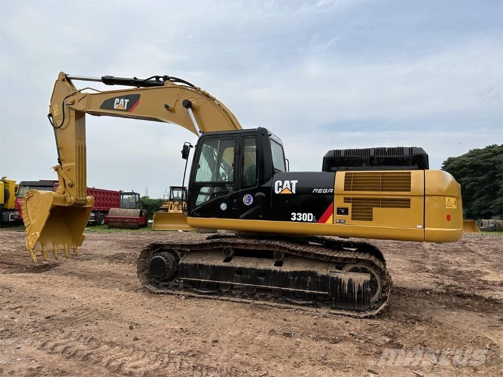 CAT 330 D L Gravemaskiner på larvebånd
