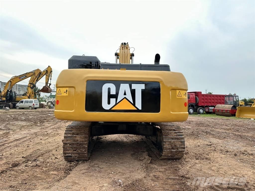 CAT 330 D L Gravemaskiner på larvebånd