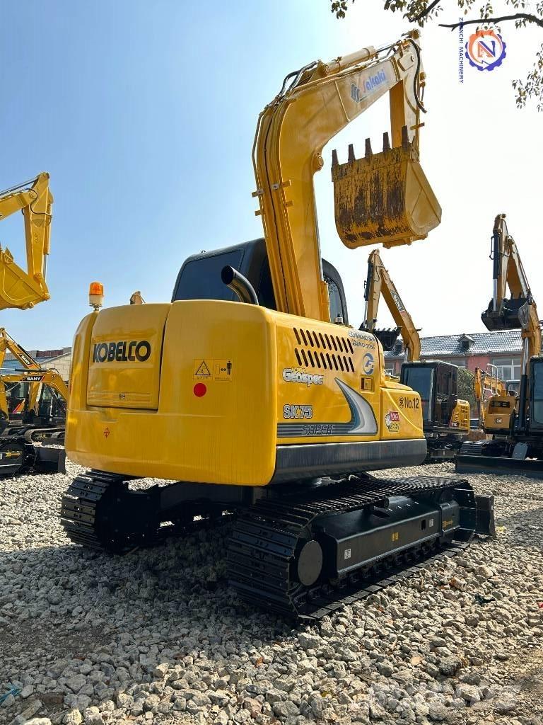 Kobelco SK 75 Midi-gravemaskiner 7t - 12t