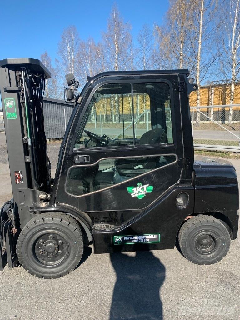 Toyota 02-8 FDF 30 Diesel gaffeltrucks