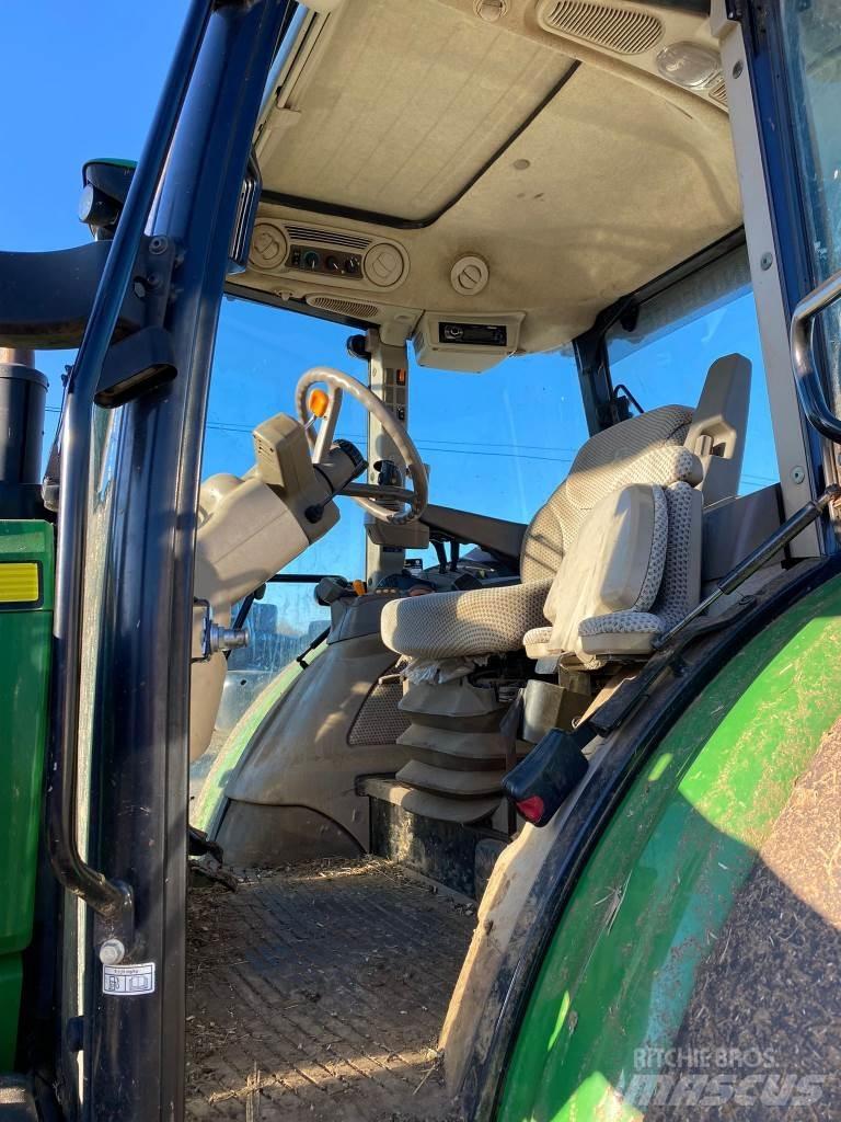 John Deere 5100R Traktorer