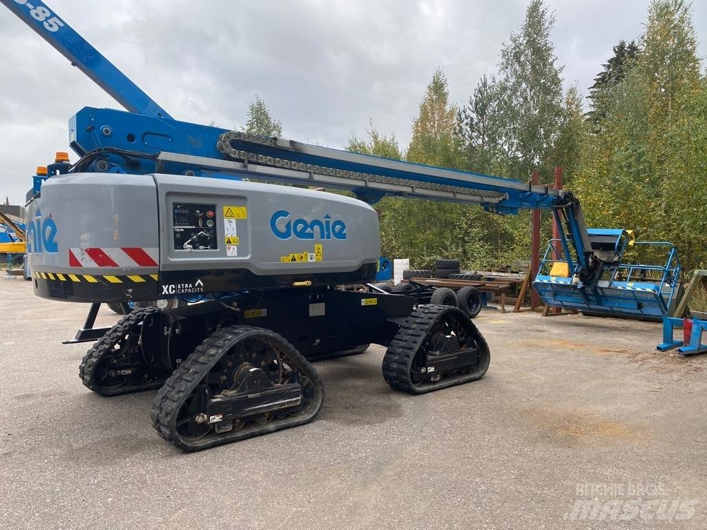 Genie S 65 xc TRAX Bomlifte med knækarm