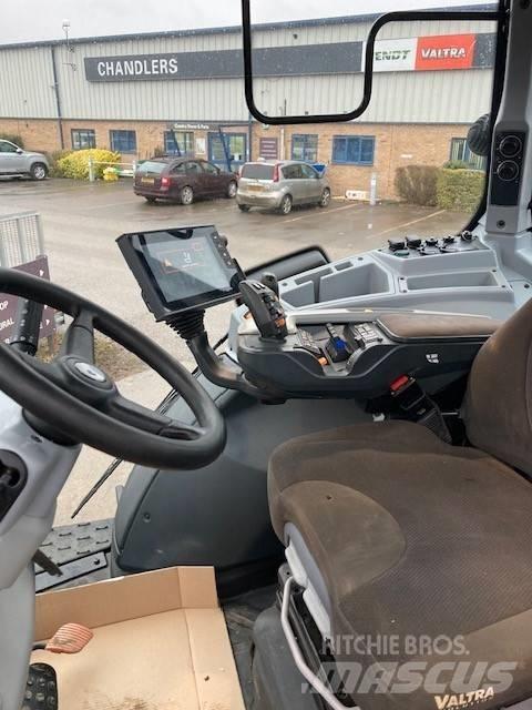 Valtra T 254 V Traktorer