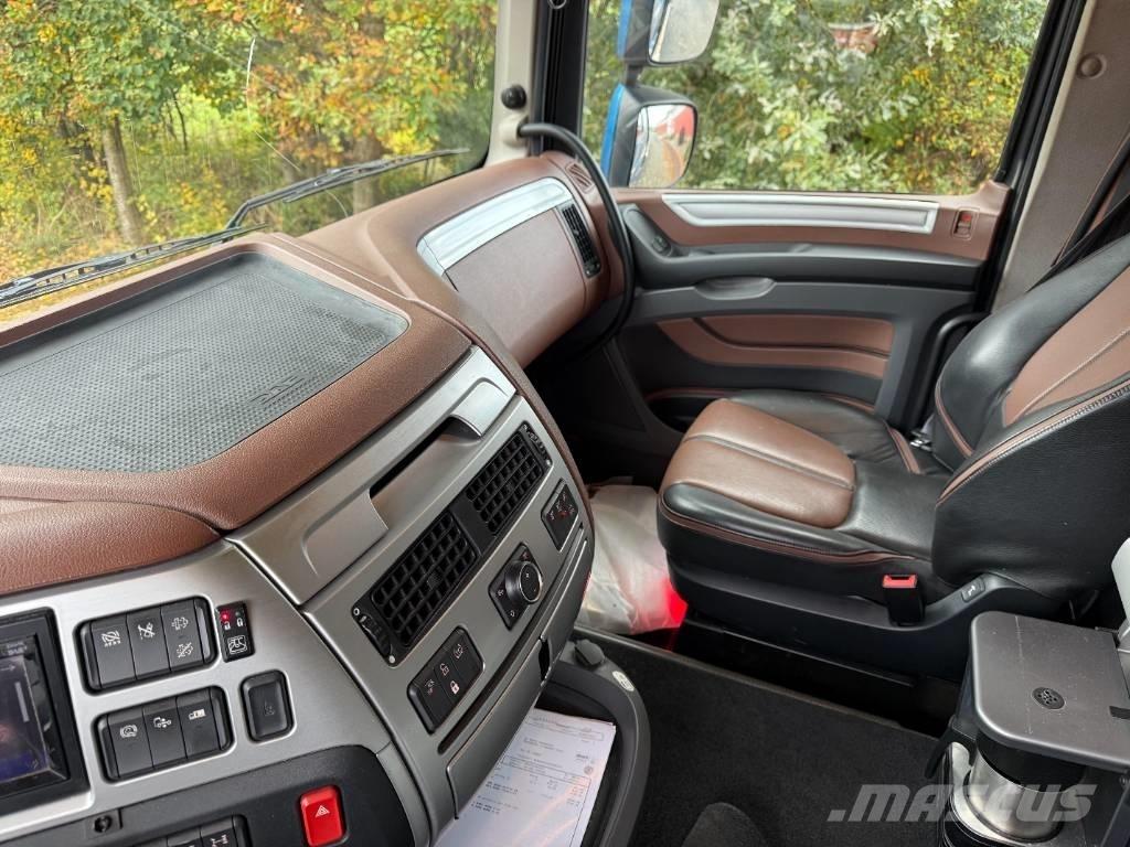 DAF XF 530 6x4 Skovmaskintransportlastbiler