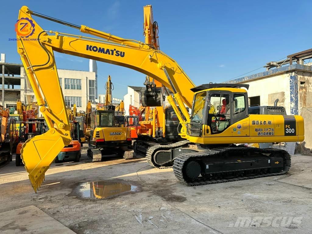 Komatsu PC 300 Gravemaskiner på larvebånd