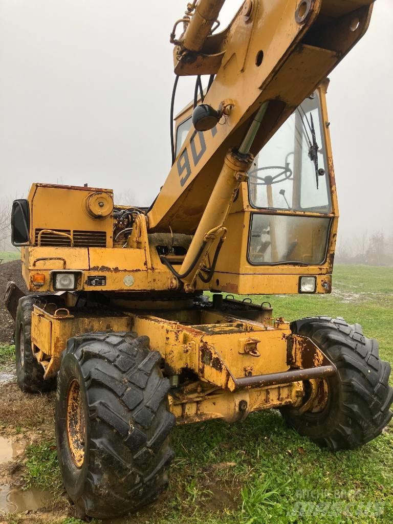 Liebherr A 901 C Gravemaskiner på hjul