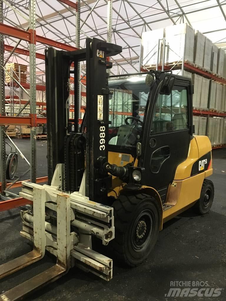 CAT DP 50 N Diesel gaffeltrucks