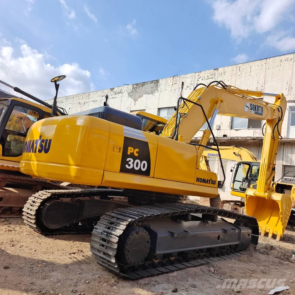 Komatsu PC 300-7 Gravemaskiner på larvebånd