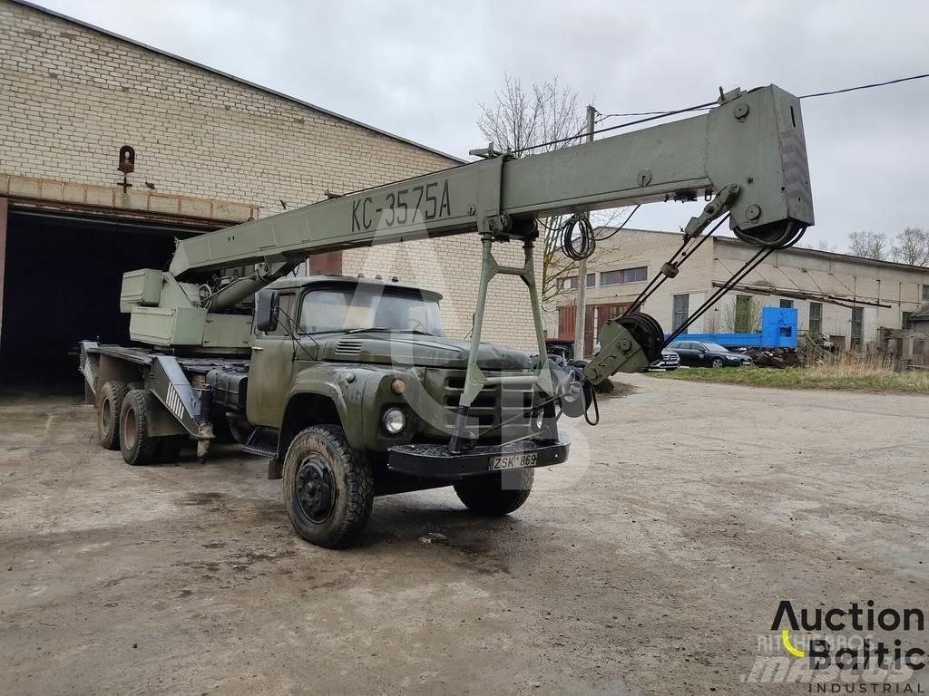 ZIL 133 Kraner til alt terræn