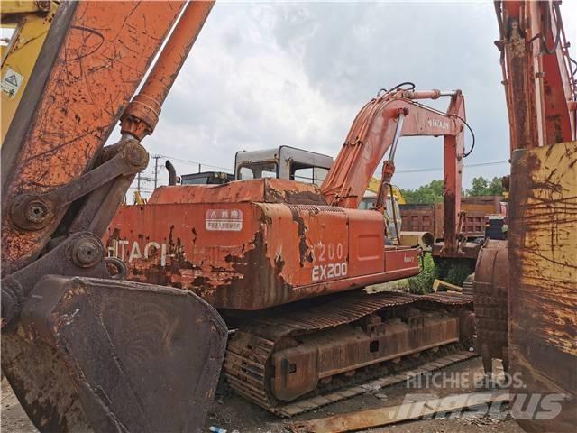 Hitachi EX 200-1 Gravemaskiner på larvebånd