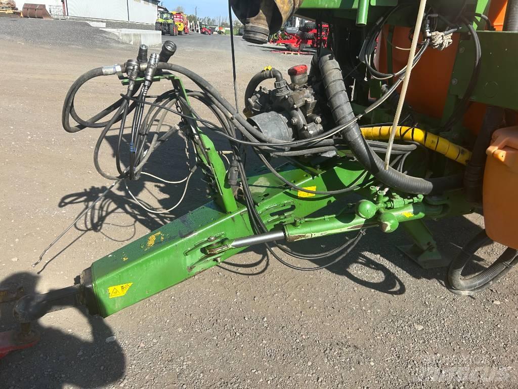 Amazone UX 4200 Trailersprøjter