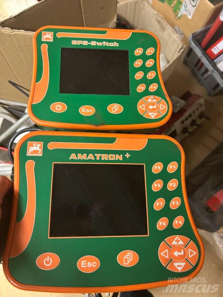 Amazone UX 4200 Trailersprøjter