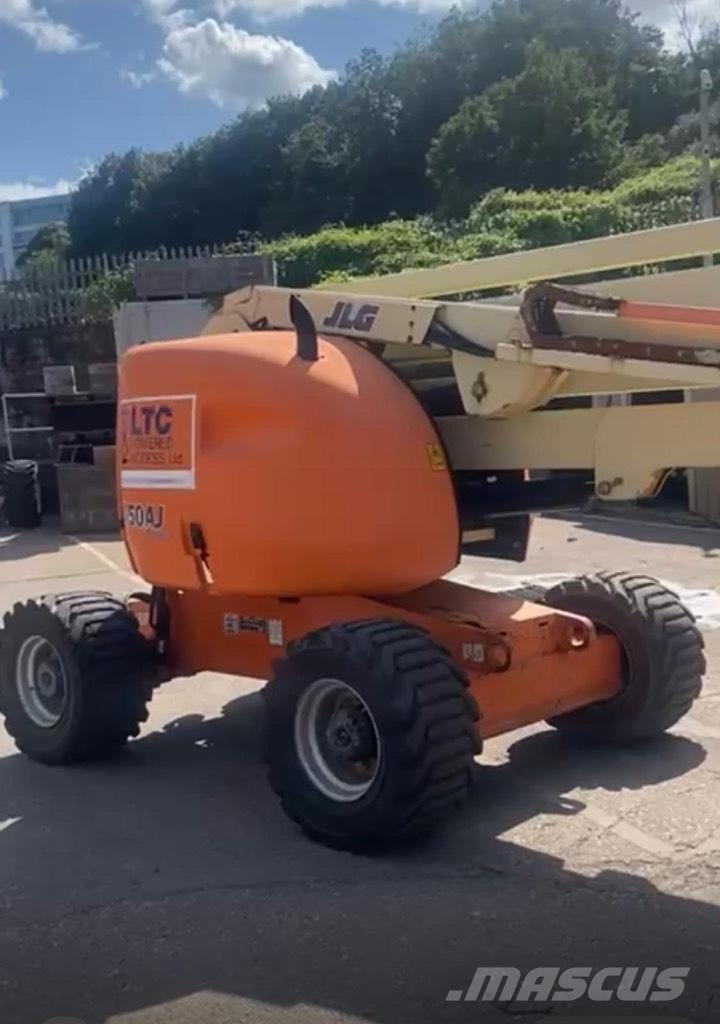 JLG AJ450 Bomlifte med knækarm
