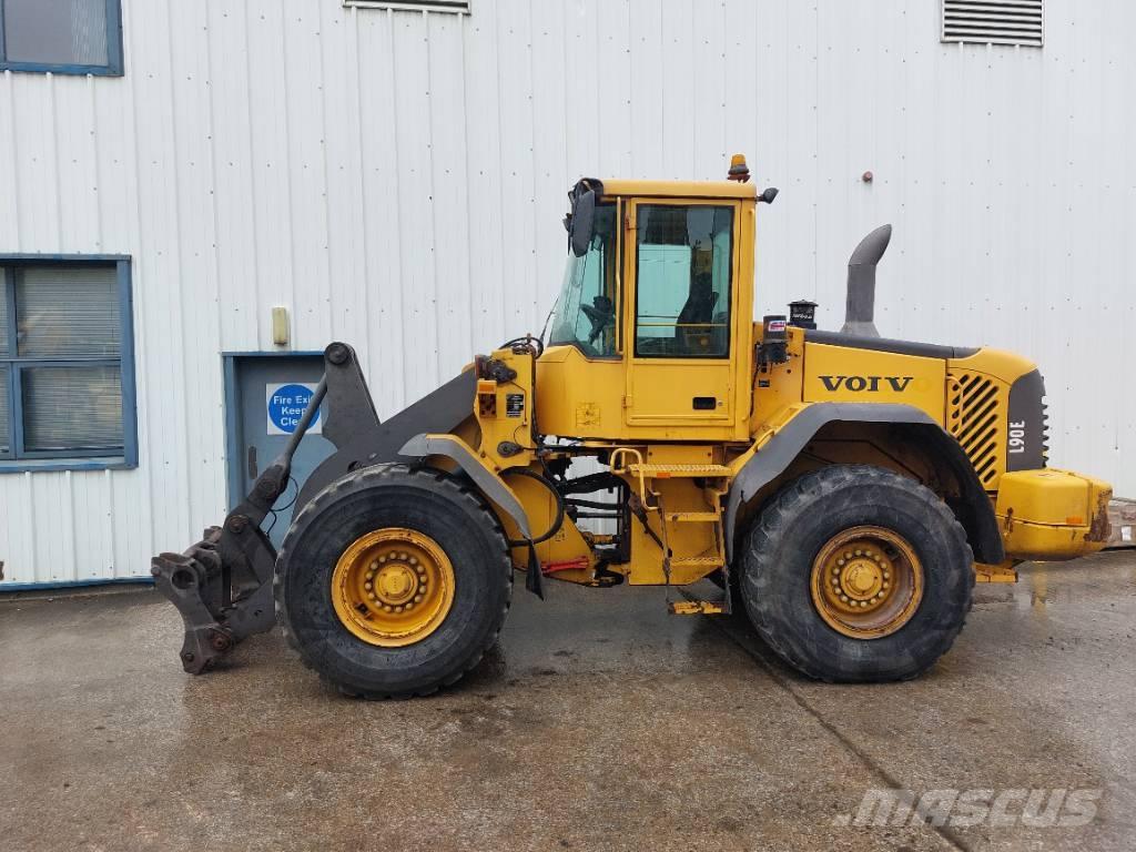 Volvo L90E Læssemaskiner på hjul