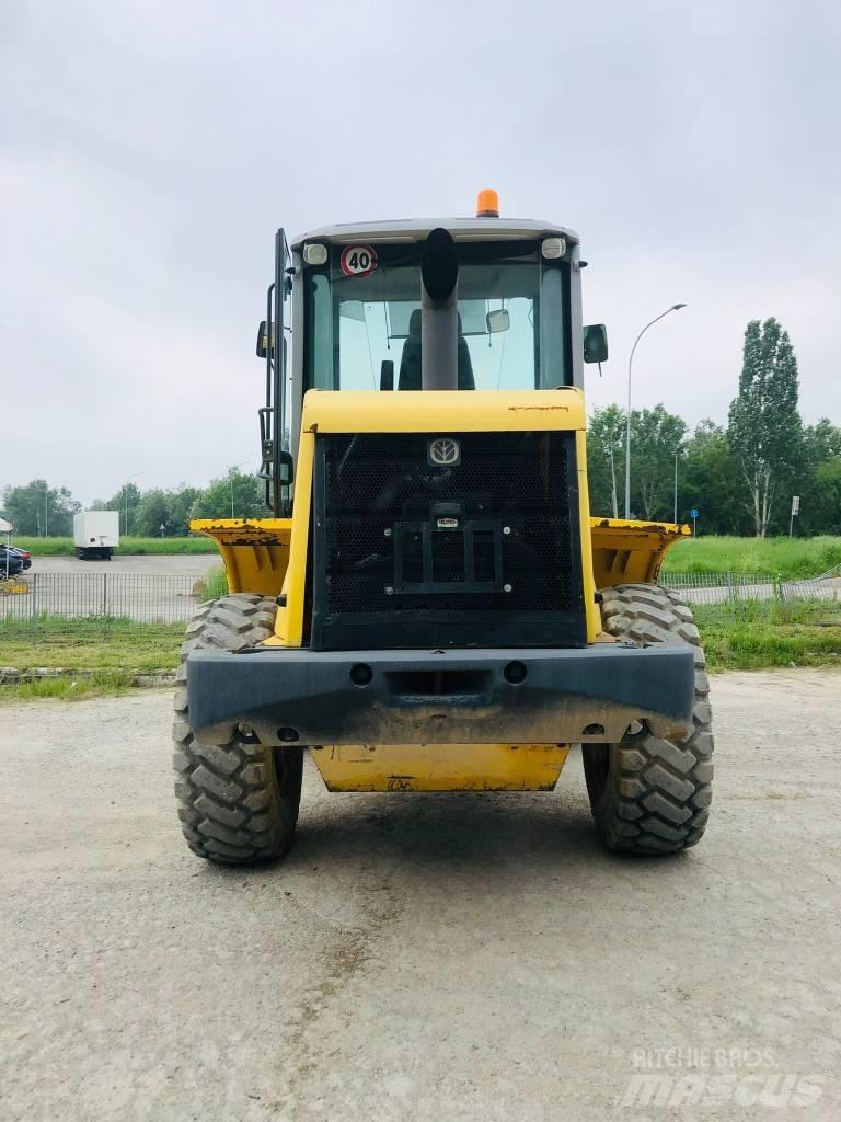 New Holland W 110 B Læssemaskiner på hjul