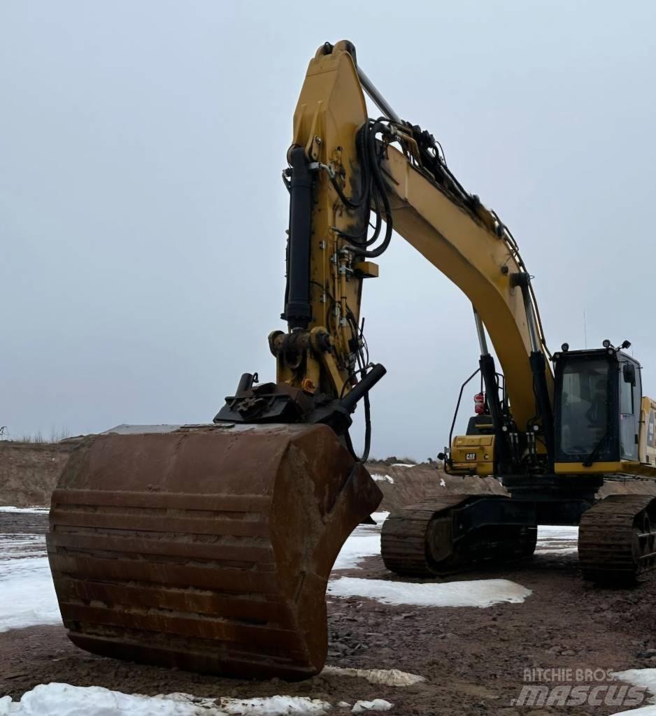 CAT 340 Gravemaskiner på larvebånd