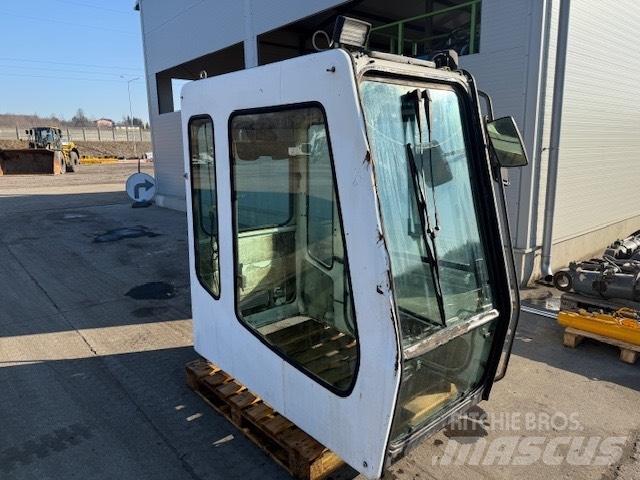 Liebherr SERIA B CAB Kabiner og interiør