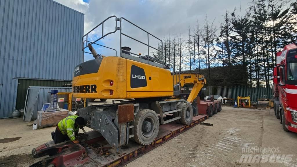 Liebherr LH 30 M Materialehåndteringsmaskiner