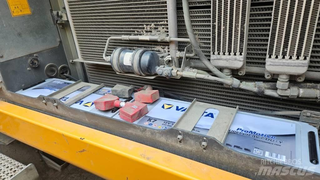 Liebherr LH 30 M Materialehåndteringsmaskiner
