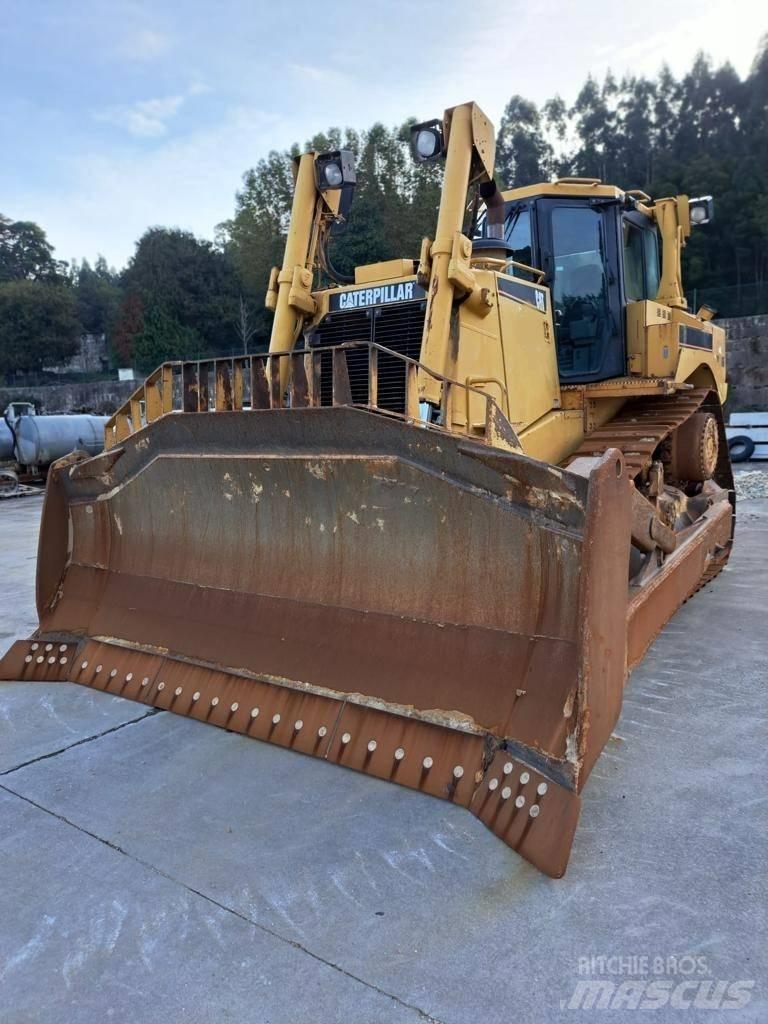 CAT D 8 T Bulldozer på larvebånd