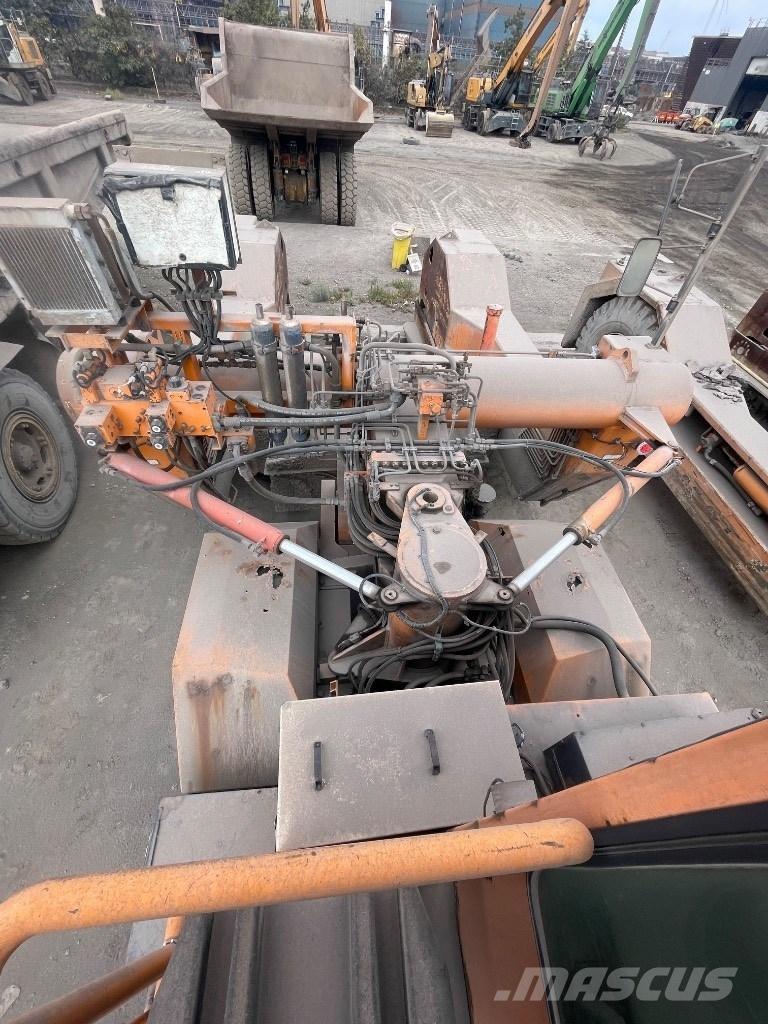 Kamag heavy carrier Diesel gaffeltrucks