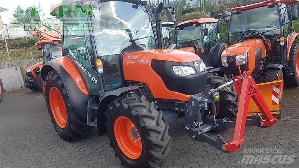 Kubota m4073 cab Traktorer
