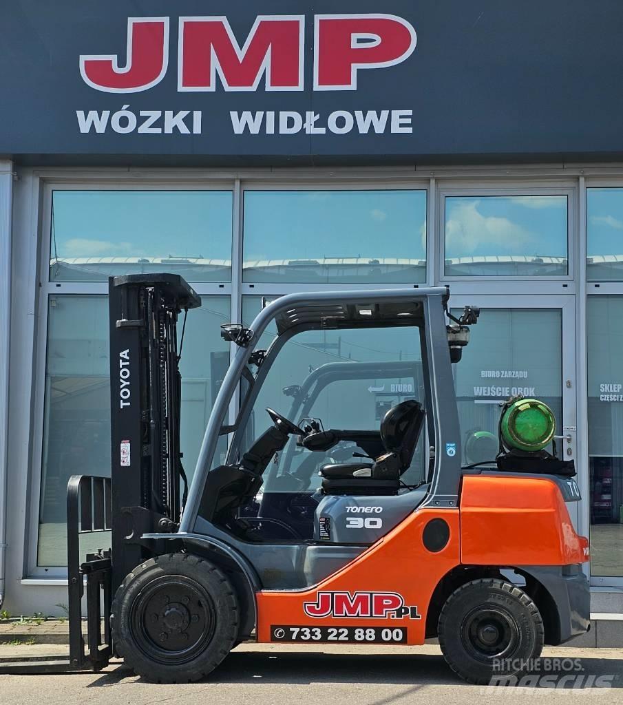 Toyota 8 FG 30 F LPG gaffeltrucks
